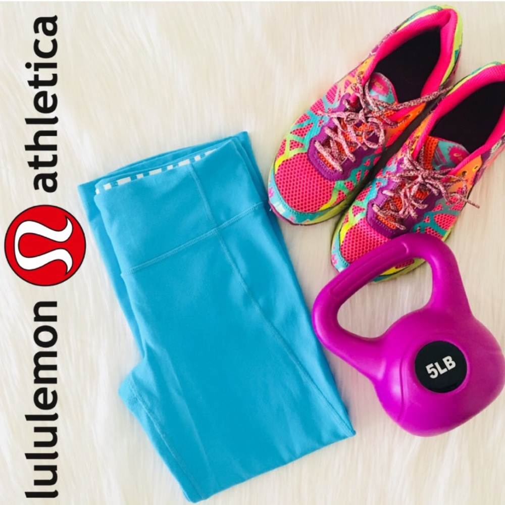 LULULEMON GATHER & CROW CROP Beaming Blue